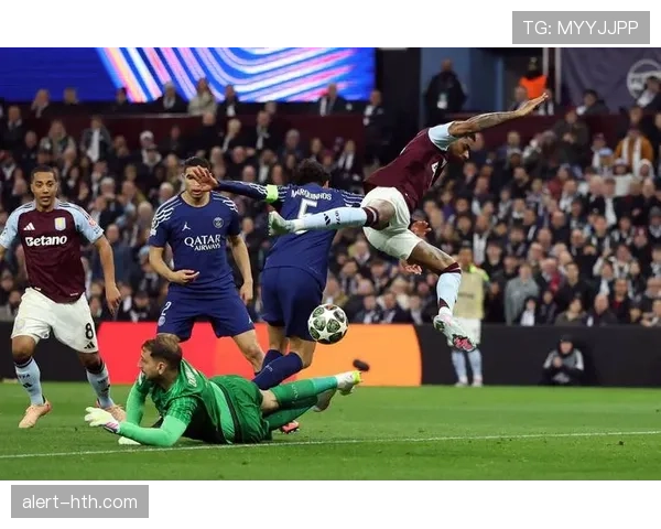 格纳布里本赛季欧冠数据表现稳健,关键指标持续提升 格纳布里本赛季欧冠数据表现稳健,关键指标持续提升