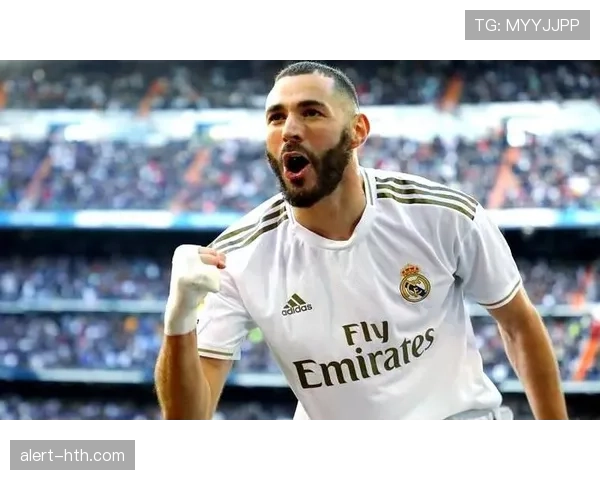 本泽马如何以伪9号角色重新定义现代中锋 本泽马如何以伪9号角色重新定义现代中锋