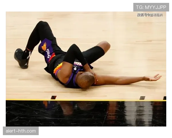 哈达威无球跑动制造空位，改变球队进攻结构